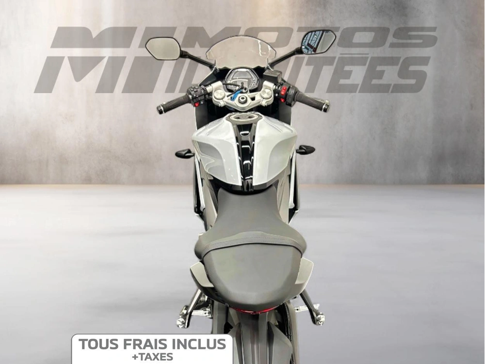 Triumph Daytona 660 2025 alt