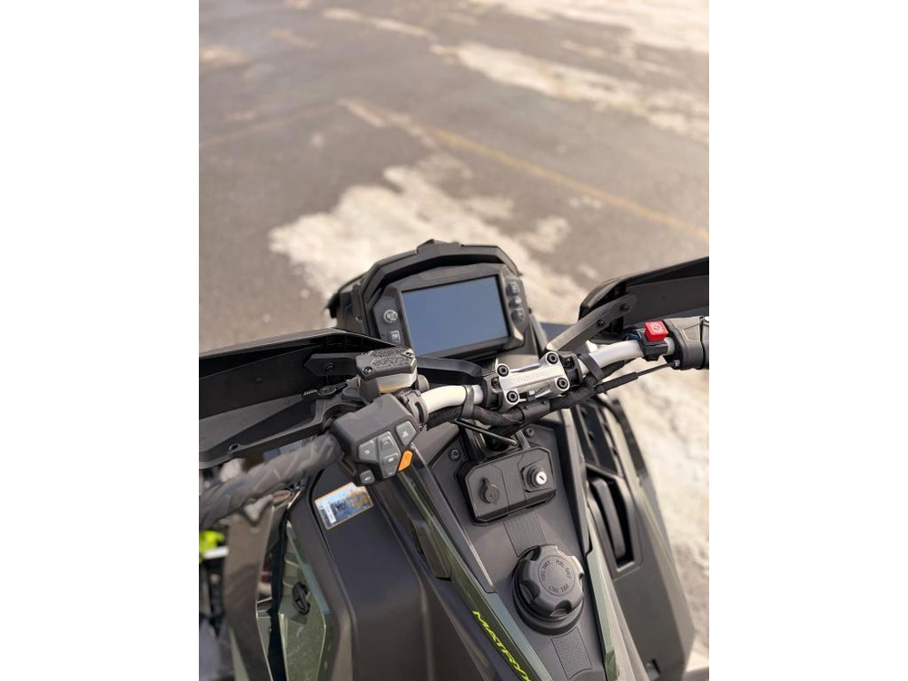 Polaris S24tlc8rs 2024 alt