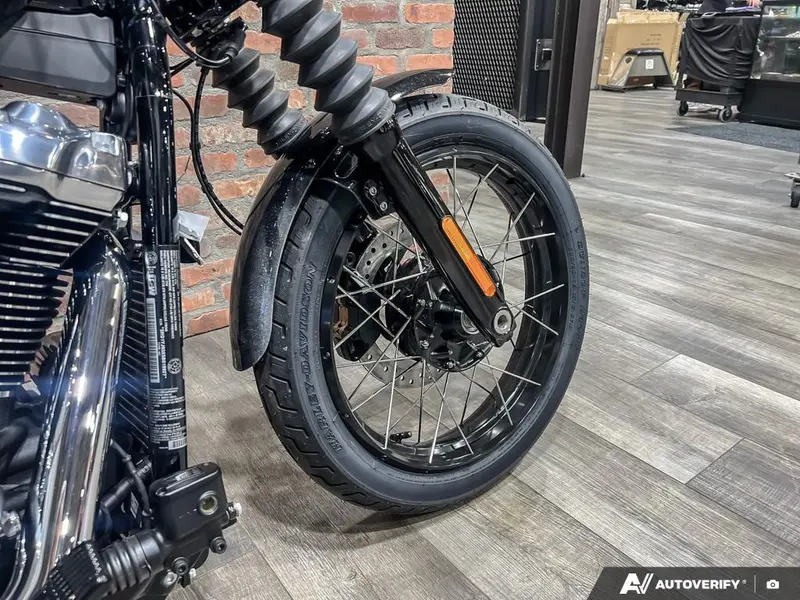 2025 Harley-Davidson FXBB - Street Bob® thumbnail 8