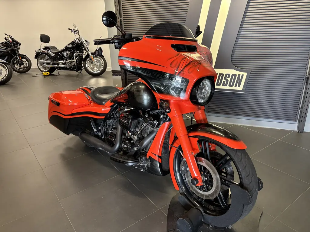 2018 Harley-Davidson FLHXS Street Glide SpecialFLHXS