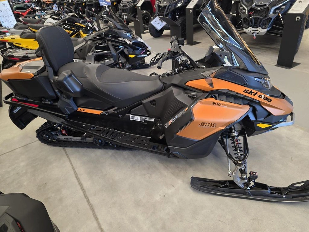 Ski-doo Grand Touring Le Platinum 2025 alt