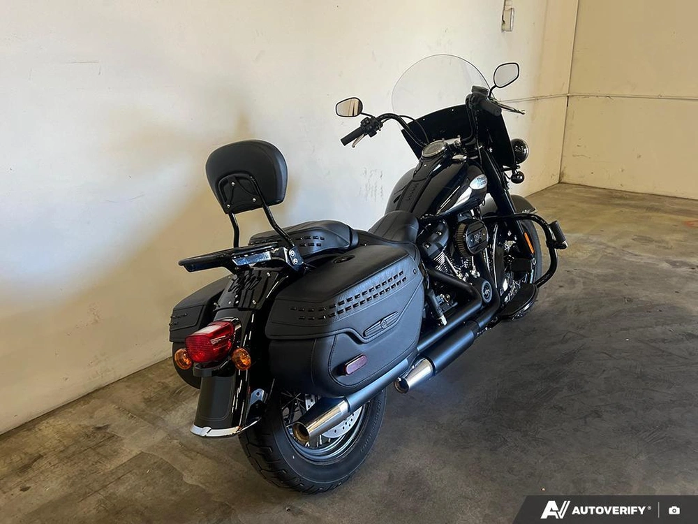 2024 Harley-davidson Flhcs - Heritage Classic alt