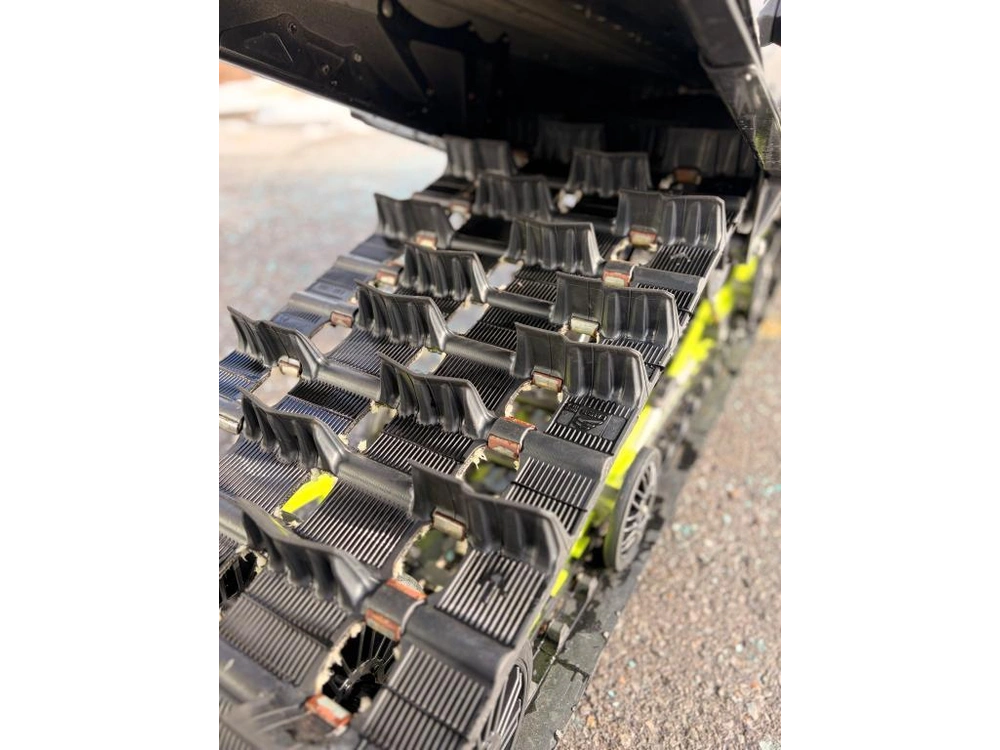 Polaris S24tlc8rs 2024 alt