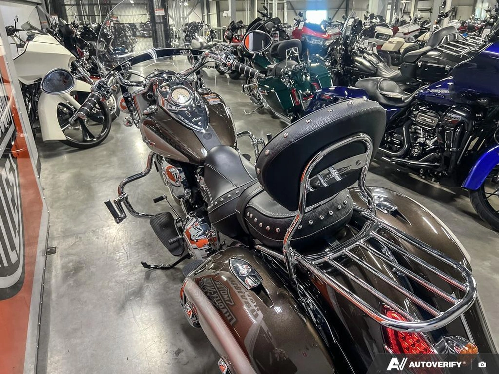 2024 Indian Motorcycle Springfield® Bronze Pearl/silver Qurtz alt