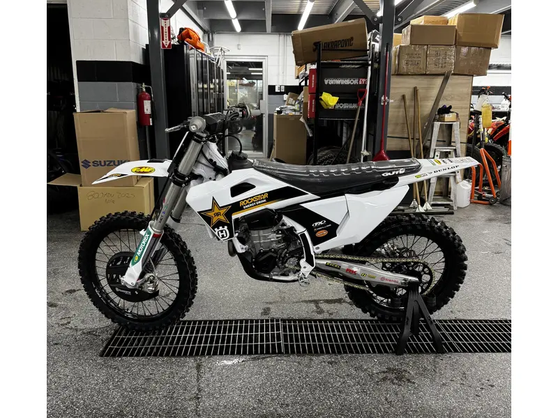 2024 Husqvarna FC 450 ROCKSTAR ED thumbnail 5