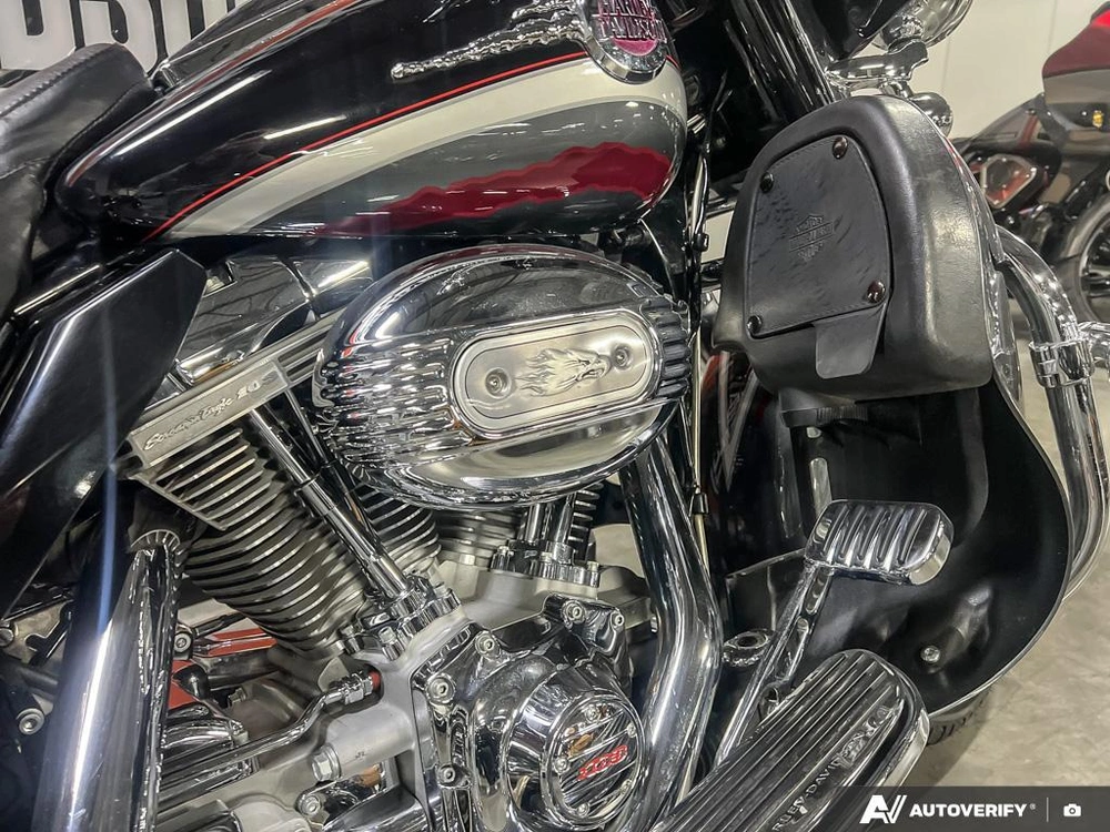 2006 Harley-davidson Flhtcuse Cvo Ultra Classic alt