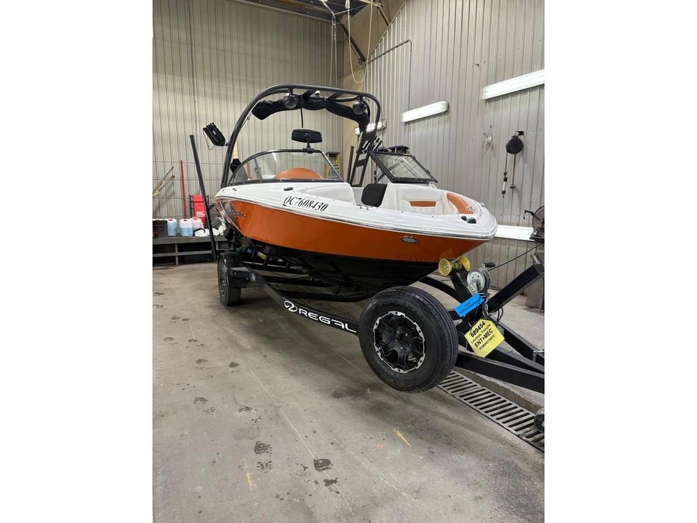 Regal 19 Surf 2019 alt