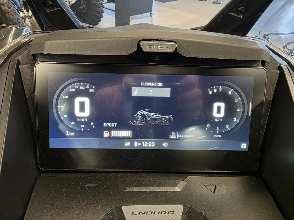 Ski-doo Renegade Enduro 900 Ace Turbo R 2025 alt