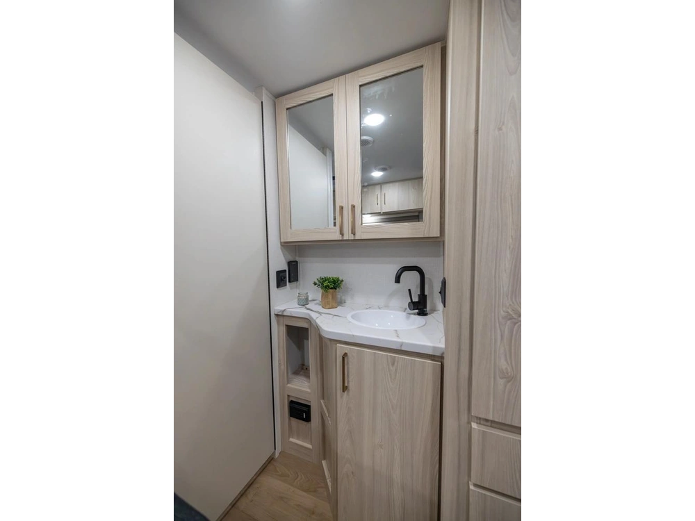 2026 East West By Forest River Entrada 2000ns alt