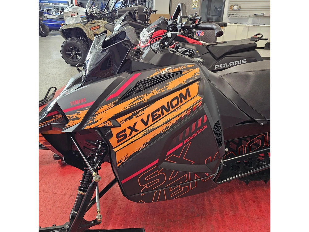 2025 Yamaha Sxv4nmsb alt