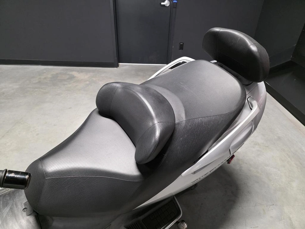 Suzuki Burgman 650 2005 alt