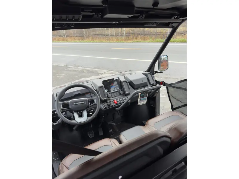 2025 CFMOTO UFORCE U10 XL PRO thumbnail 3
