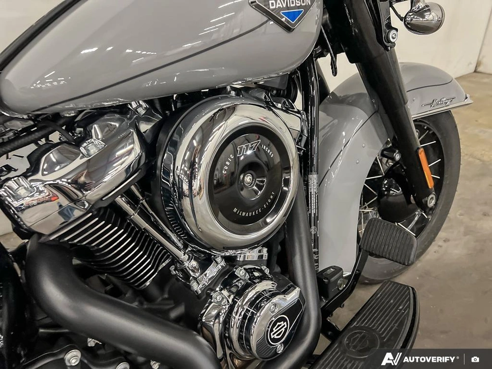 2025 Harley-davidson Flhc - Heritage Classic alt