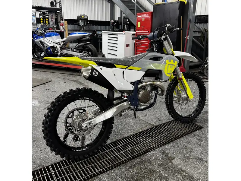 2024 Husqvarna FC 350 thumbnail 2