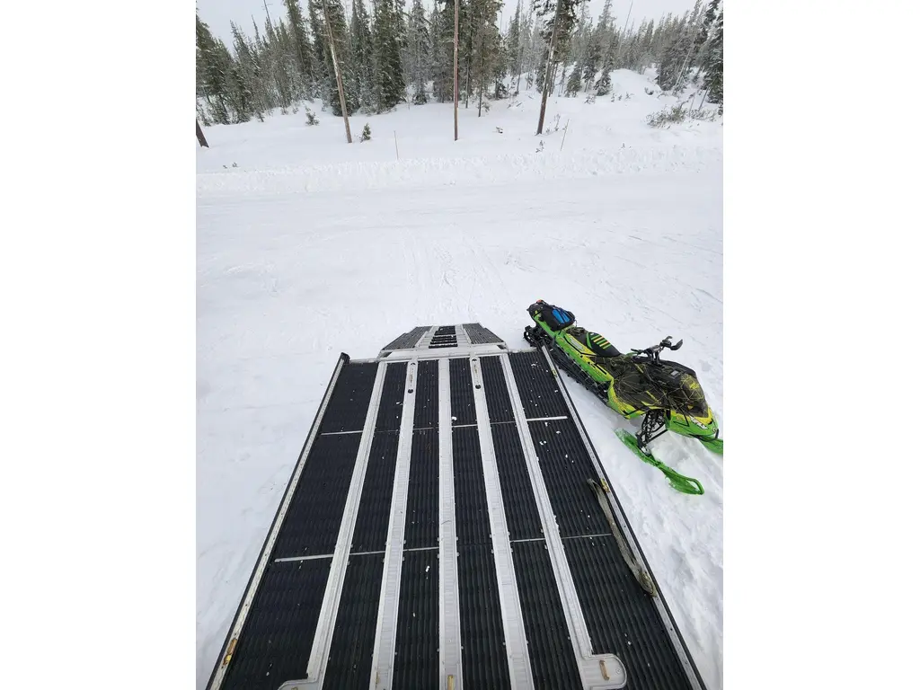 2025 Marlon PRO 8FT XPLORE DECK 