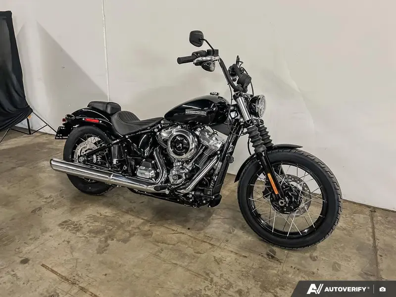 2025 Harley-Davidson FXBB - Street Bob® thumbnail 25