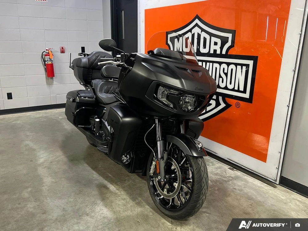 2024 Indian Motorcycle Pursuit® Dark Horse® Black Smoke alt