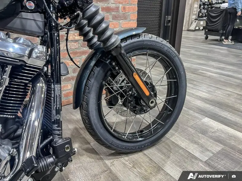 2025 Harley-Davidson FXBB - Street Bob® thumbnail 8