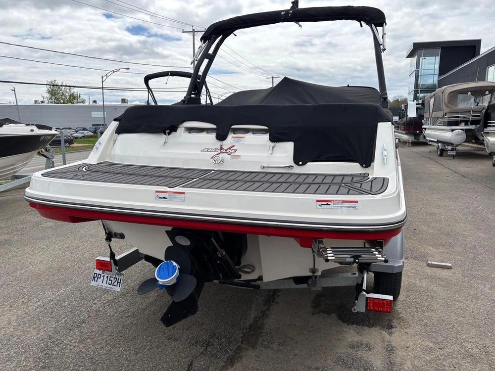 Bayliner Vr5 2022 alt