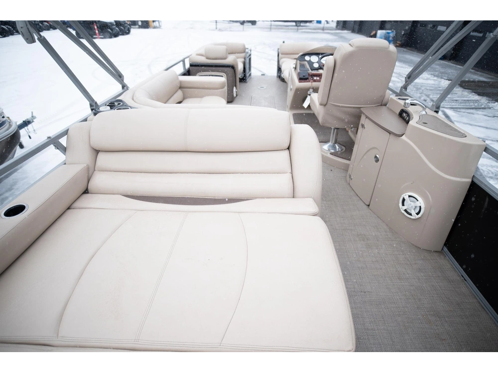 2016 Regency 254dl3 alt