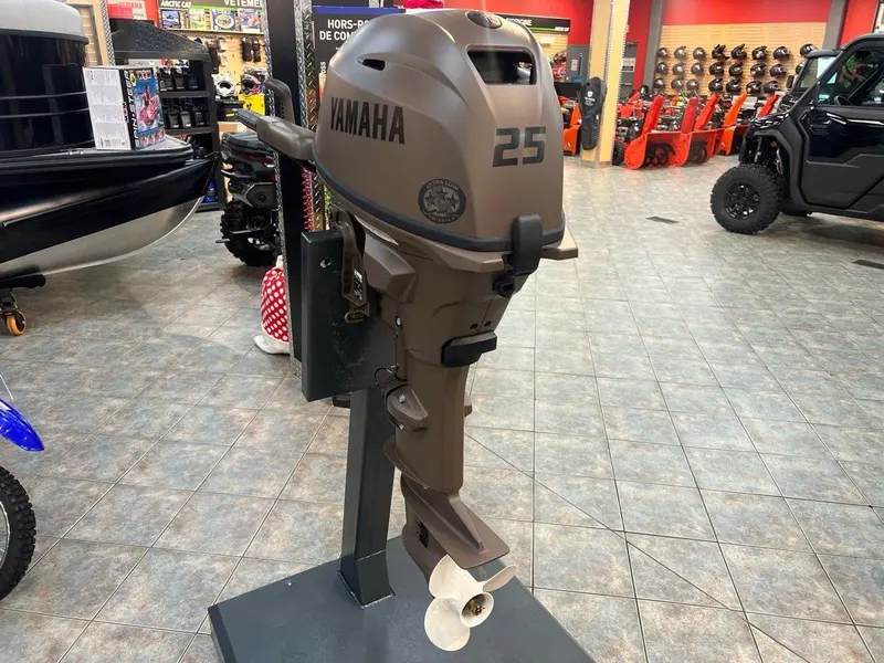Yamaha F25LMHC3 2025