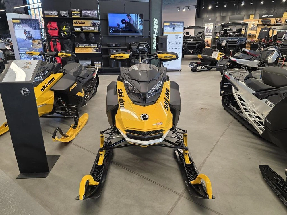 Ski-doo Summit Neo+ 600 Efi 2025 alt