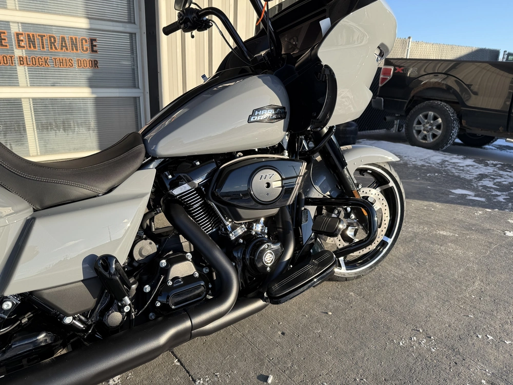 2026 Harley-davidson Road Glide alt