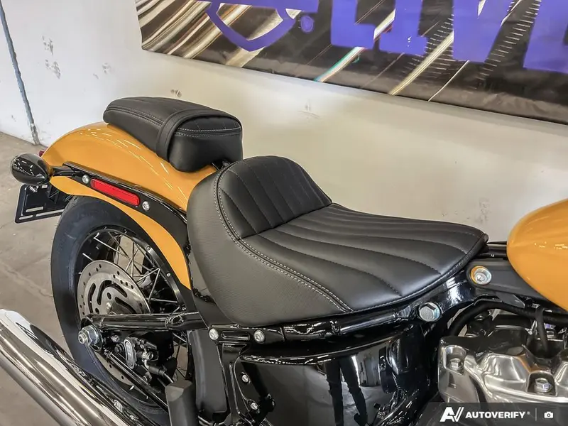 2025 Harley-Davidson FXBB - Street Bob® thumbnail 21