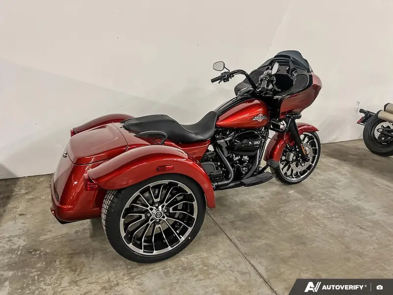 Harley-Davidson FLTRT - Road Glide® 3 2025