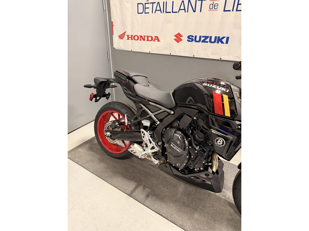 Suzuki Gsx-8tt Gsx-8 Tt 2026 alt