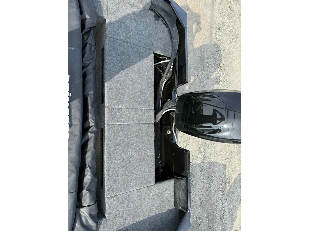 2023 Princecraft Holiday 162 Max alt