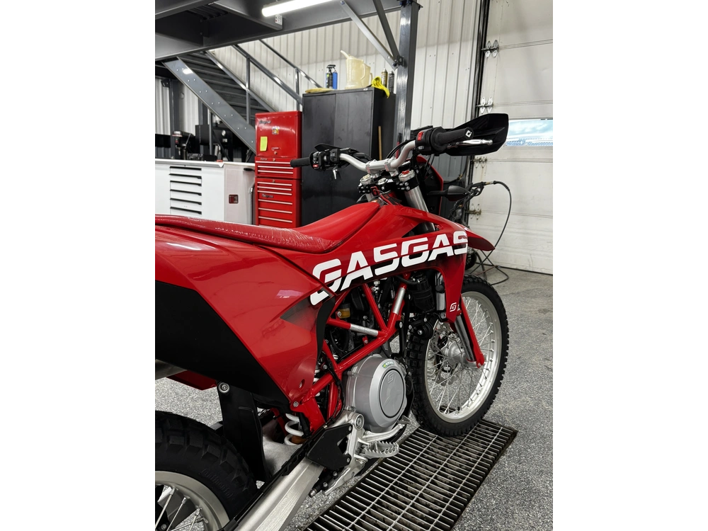 Gasgas Es 700 2023 alt