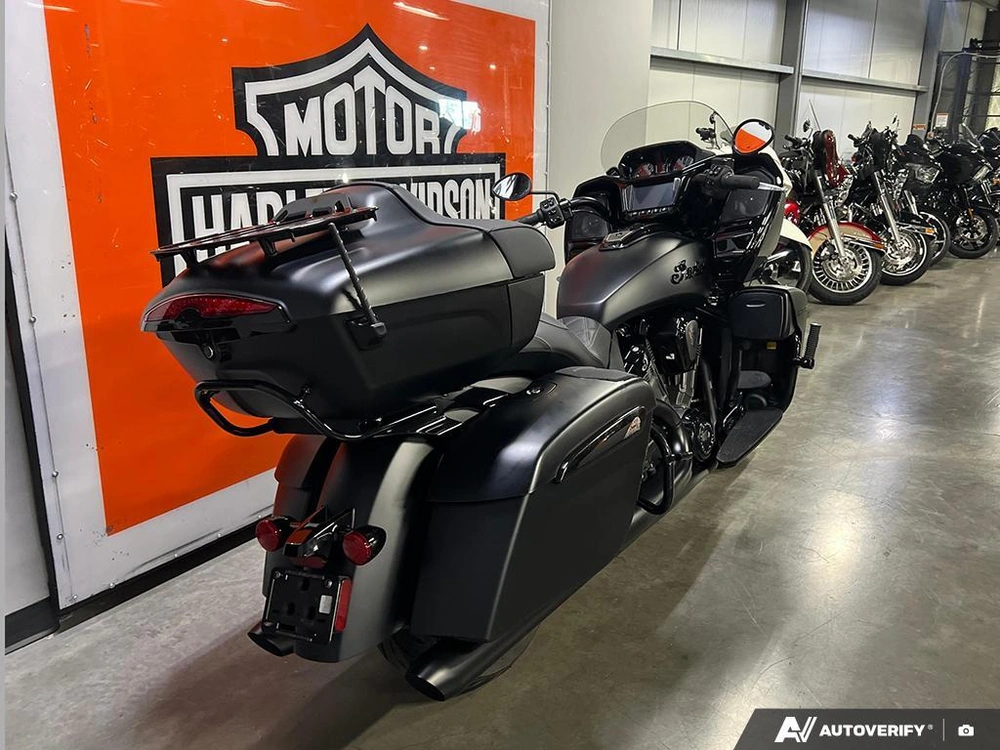 2024 Indian Motorcycle Pursuit® Dark Horse® Black Smoke alt