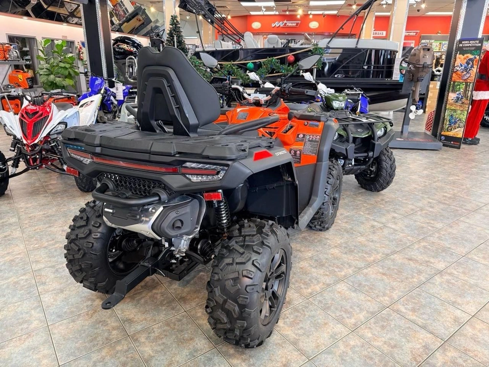 2025 Cfmoto Cforce 800 Touring alt