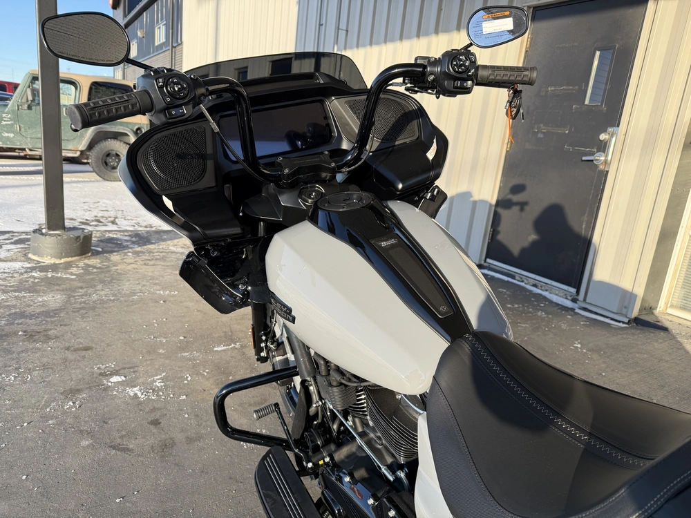 2026 Harley-davidson Road Glide alt