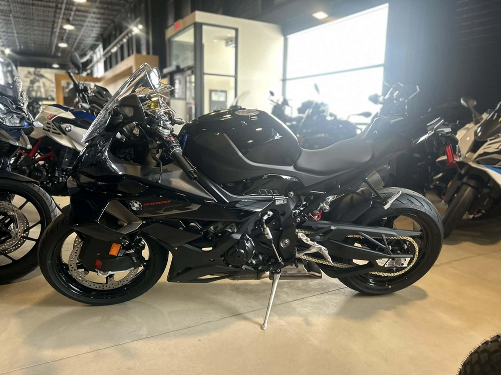 Bmw S1000rr 2026 alt