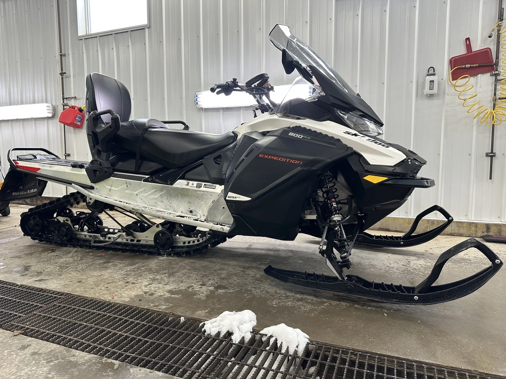 2022 Other Expedition Sport 900 Ace alt