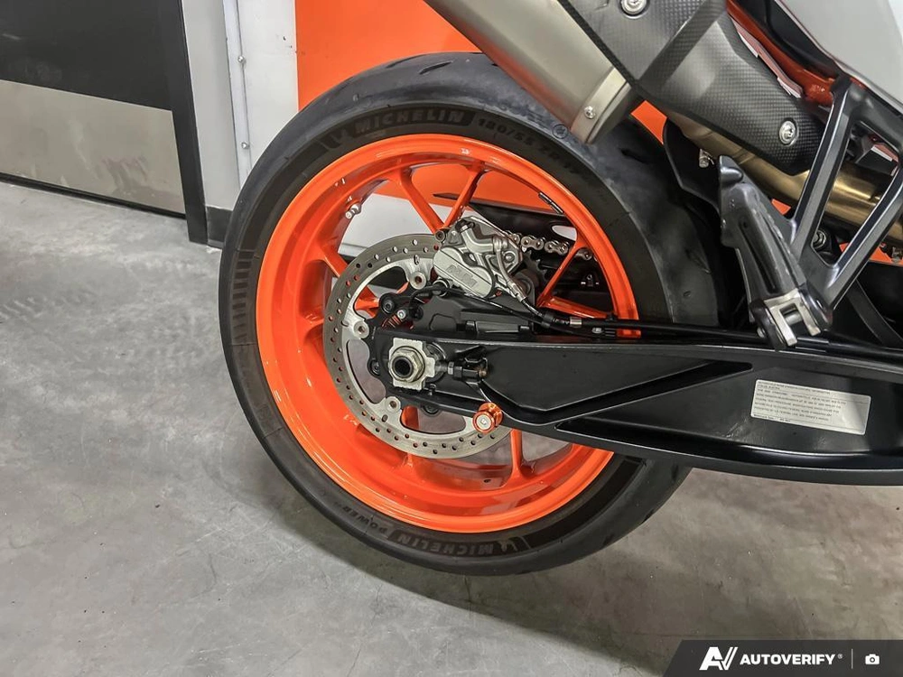2024 Ktm 890 Smt alt