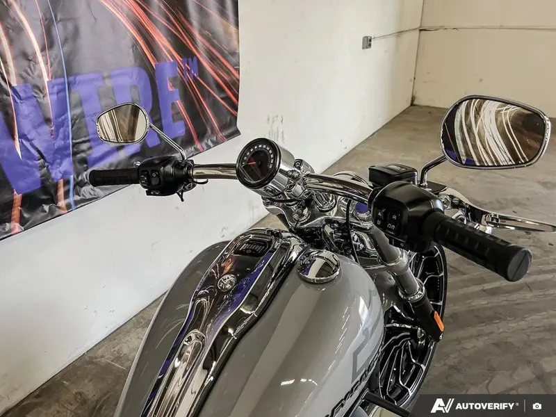 2025 Harley-Davidson FXBR - Breakout™ thumbnail 13