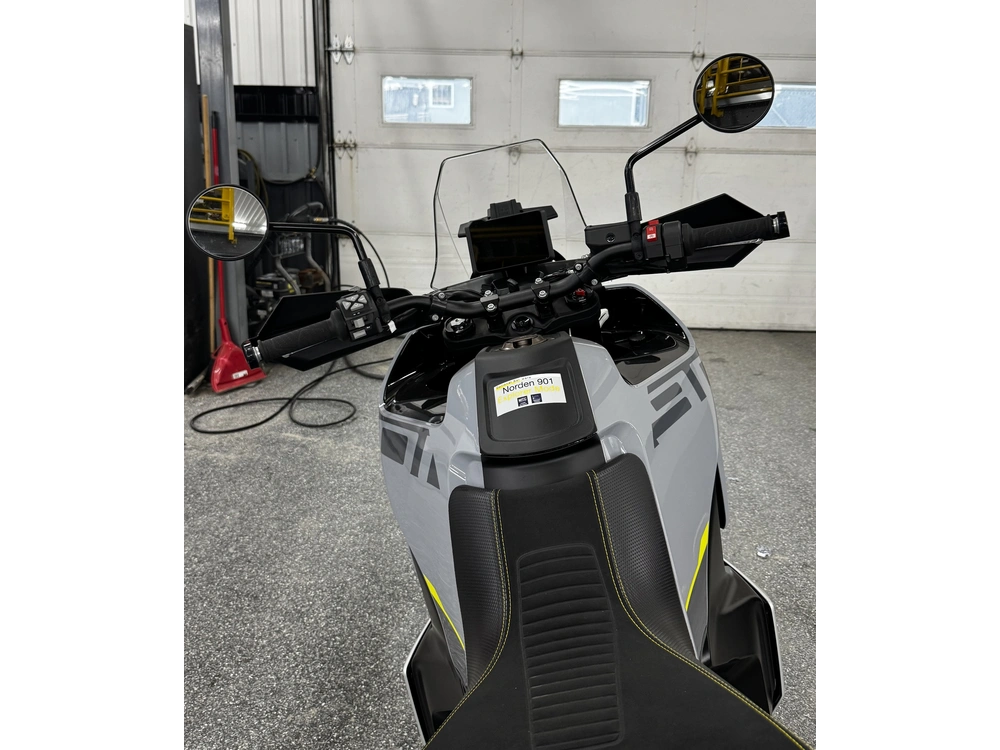 Husqvarna Norden 901 2025 alt