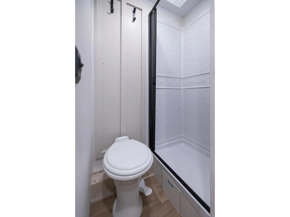 2026 East West By Forest River Entrada 2200s alt