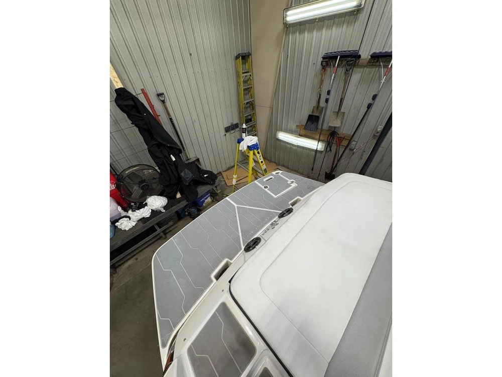 Regal 19 Surf 2019 alt