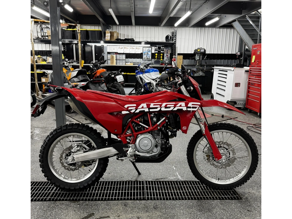 Gasgas Es 700 2023 alt