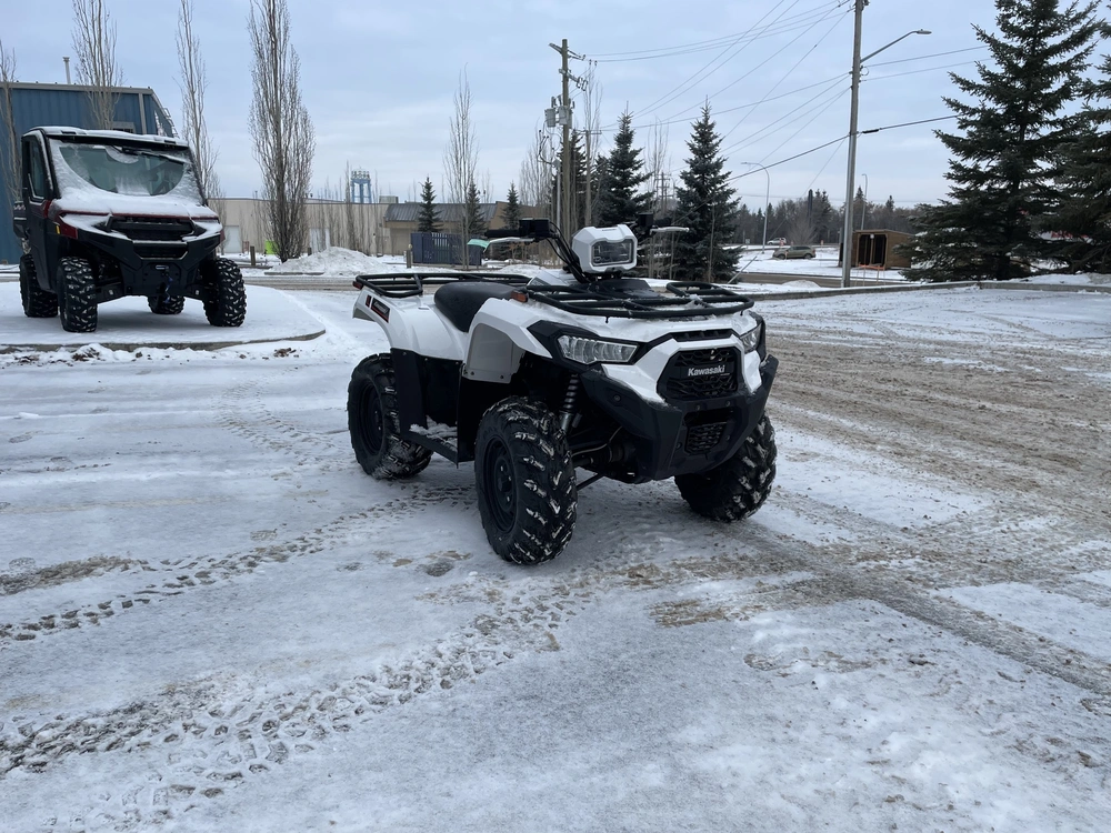 2025 Kawasaki Brute Force 450 alt