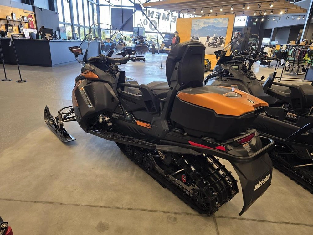 Ski-doo Grand Touring Le Platinum 2025 alt