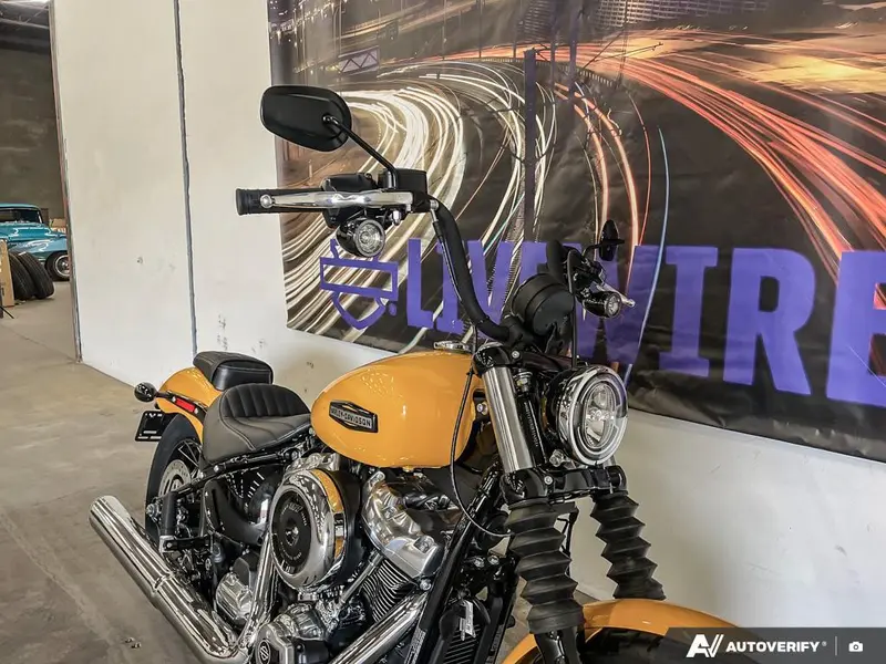 2025 Harley-Davidson FXBB - Street Bob® thumbnail 6