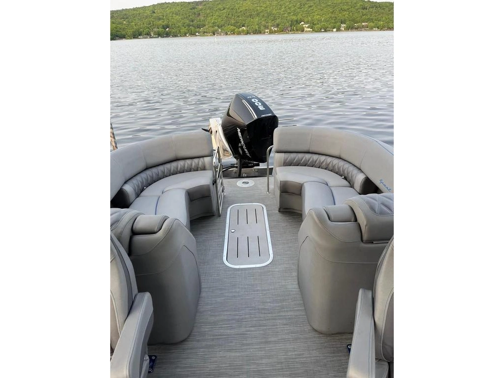 Bennington Marine 25 Rtf 2023 alt