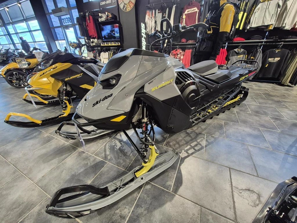 Ski-doo Summit Adrenaline Eedge 850 2026 alt