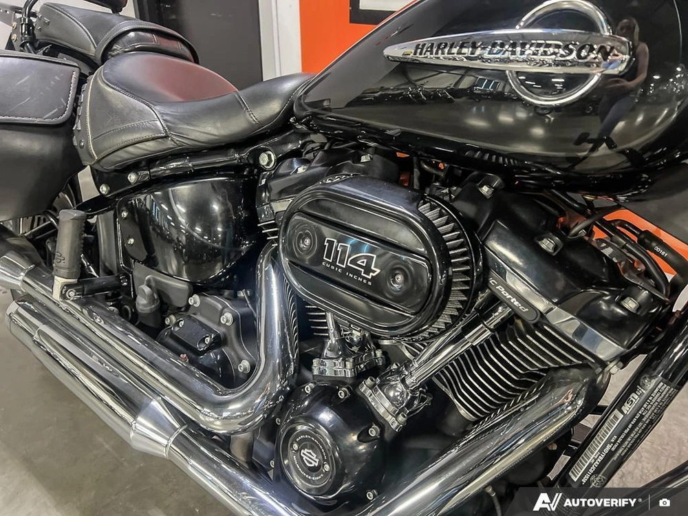2018 Harley-davidson Flhcs - Softail® Heritage Classic 114 alt