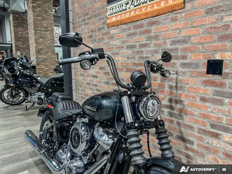 2025 Harley-Davidson FXBB - Street Bob® thumbnail 6